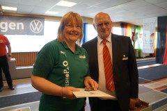 Urkunde-fuer-Andrea-Schultz