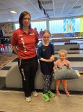 Anke-mit-den-Medaillenmaedchen-Rebecca-und-Habea