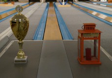der-begeehrte-Pokal-und-die-Schlusslichtlaterne